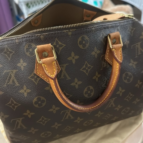 Authentic LV speedy 30 Bag or will trade if you have nice bag same value LV Bag - Picture 3 of 9